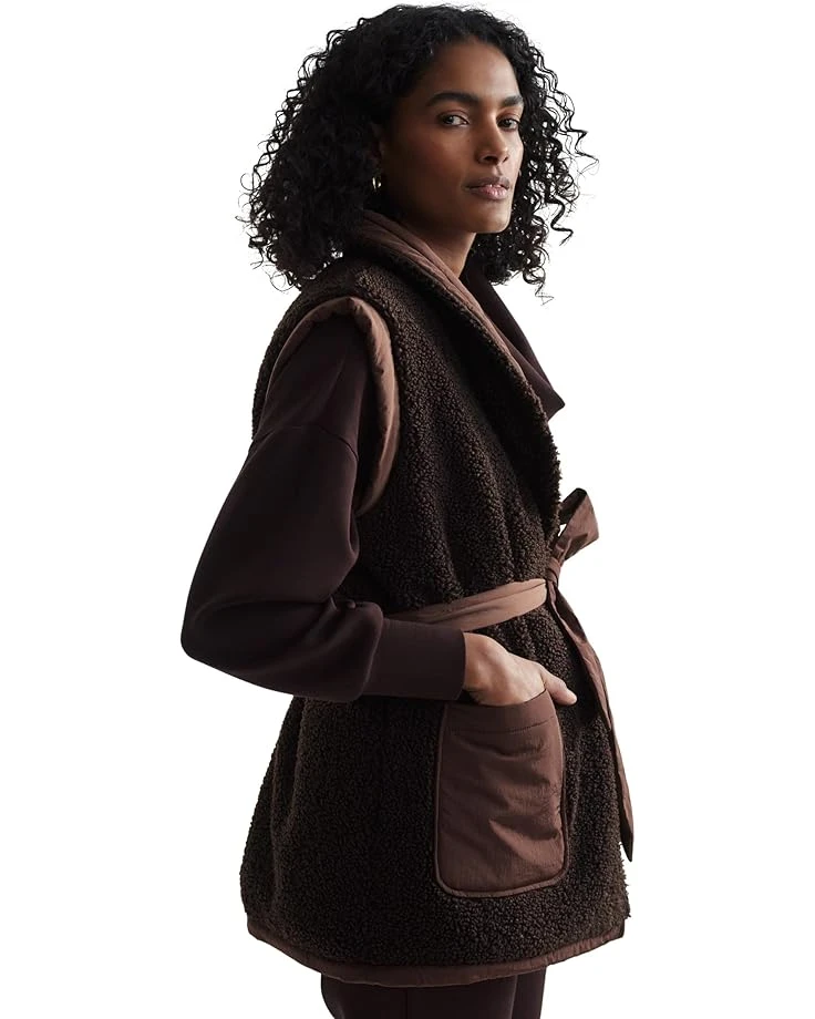 Varley Lanville Reversible Gilet | Coats & Outerwear 4 Varley Lanville Reversible Gilet | Coats & Outerwear - Image 2